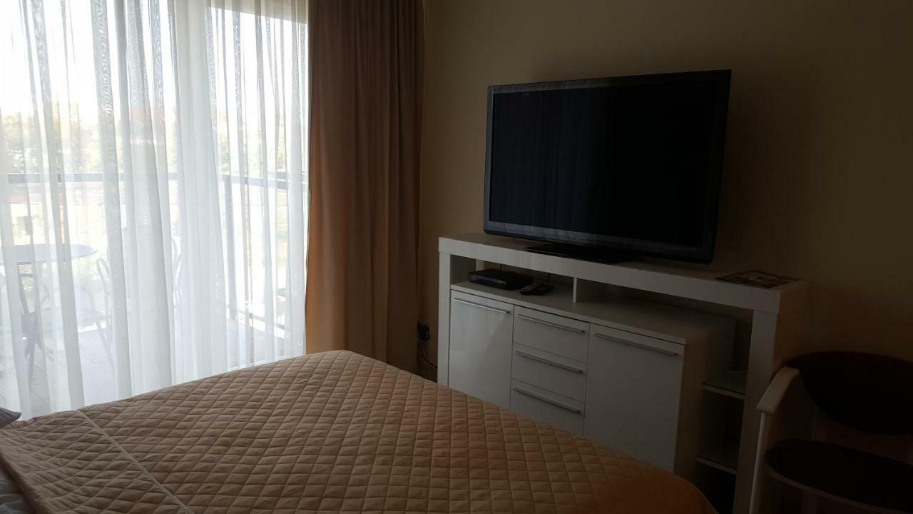 Wroclaw Apartamenty Kepa Mieszczanska Buitenkant foto